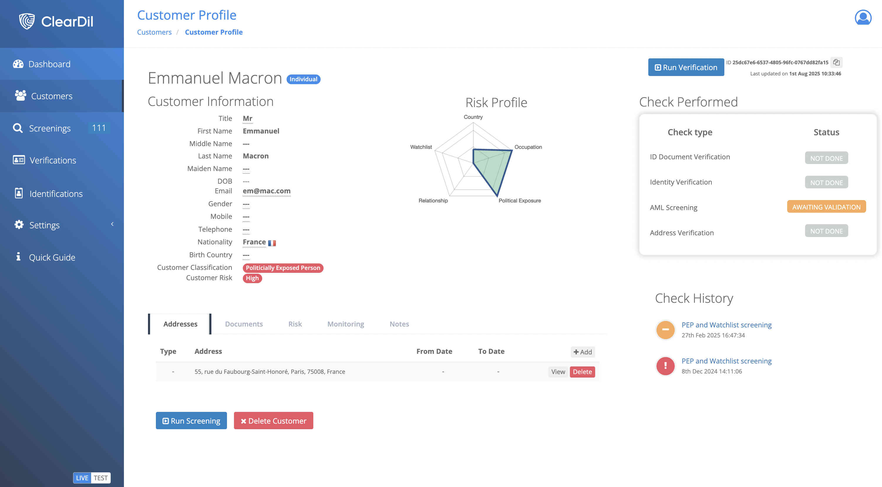 Perfil de cliente en el portal web de ClearDil para la gestión de cumplimiento KYC y AML sin código